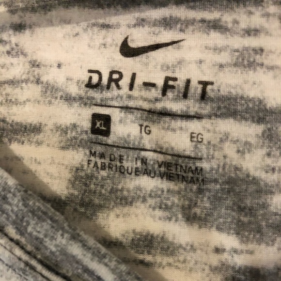 Nike long sleeve top - Picture 4 of 4
